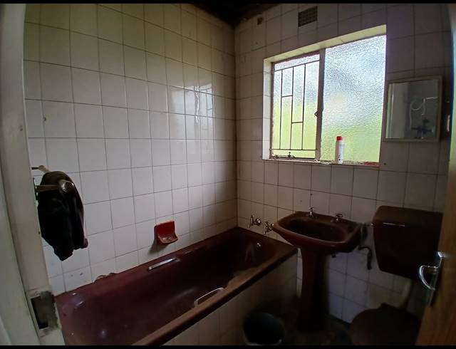 3 BEDROOM HOUSE FOR SALE IN SEBOKENG ZONE 17